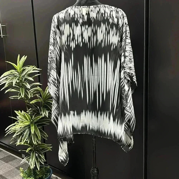 Chico’s Poncho Coverup,vertical stripe,round neck,sheer,lightweight,multi wear - Picture 4 of 7